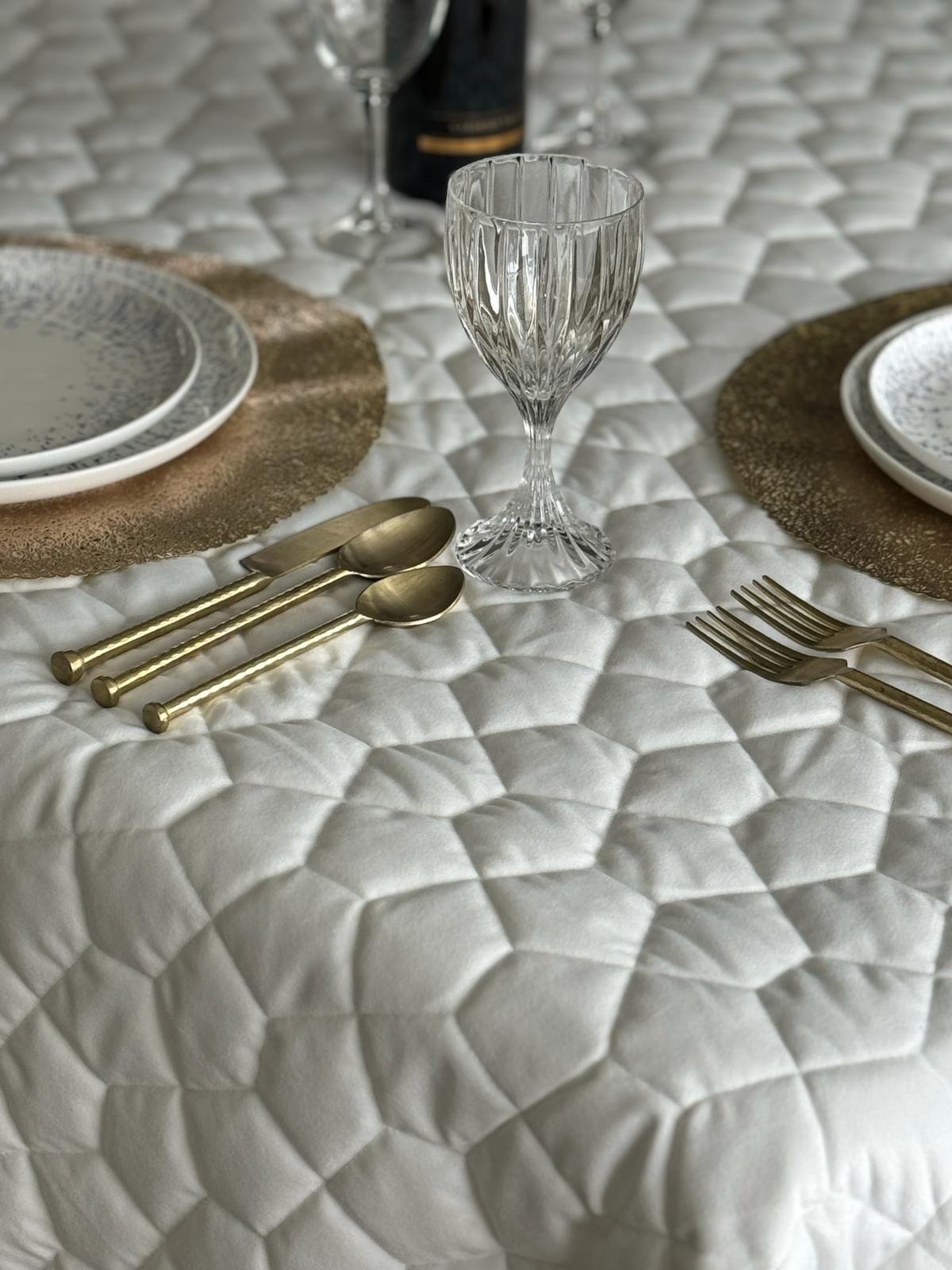 6010 Mosaic Quilt White