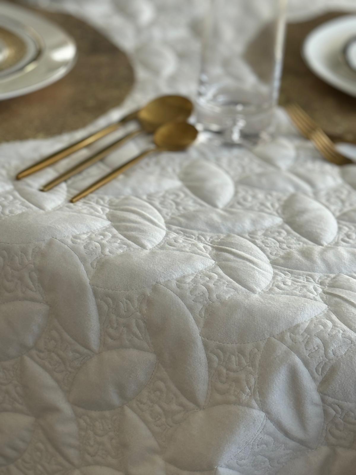 6020 Marquis Quilt Cream