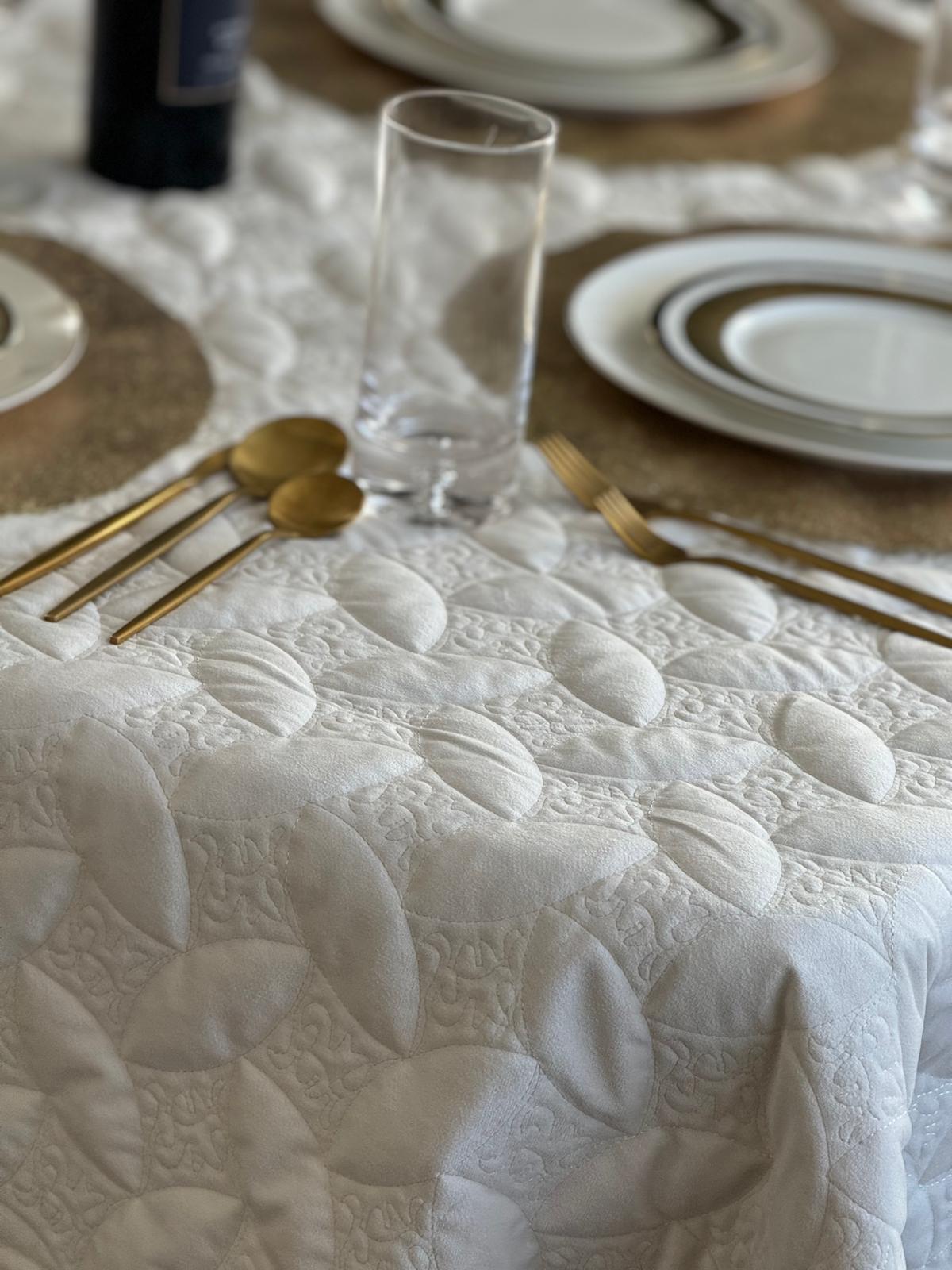 6020 Marquis Quilt Cream