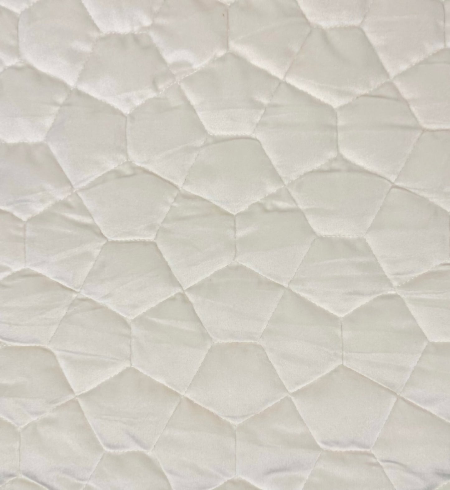 6010 Mosaic Quilt Cream