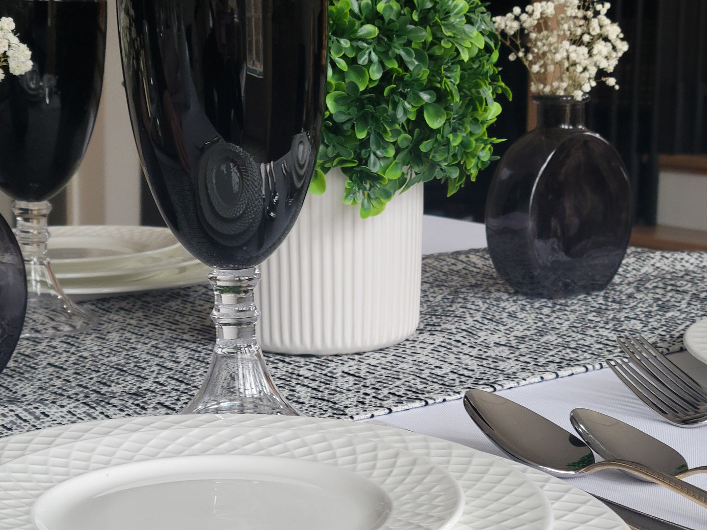 Tweed white Table Runner