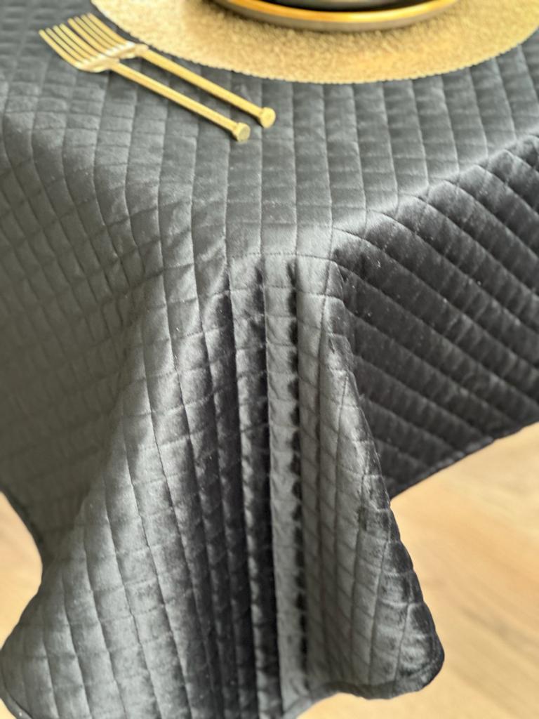 6030 Velvet Quilted Black