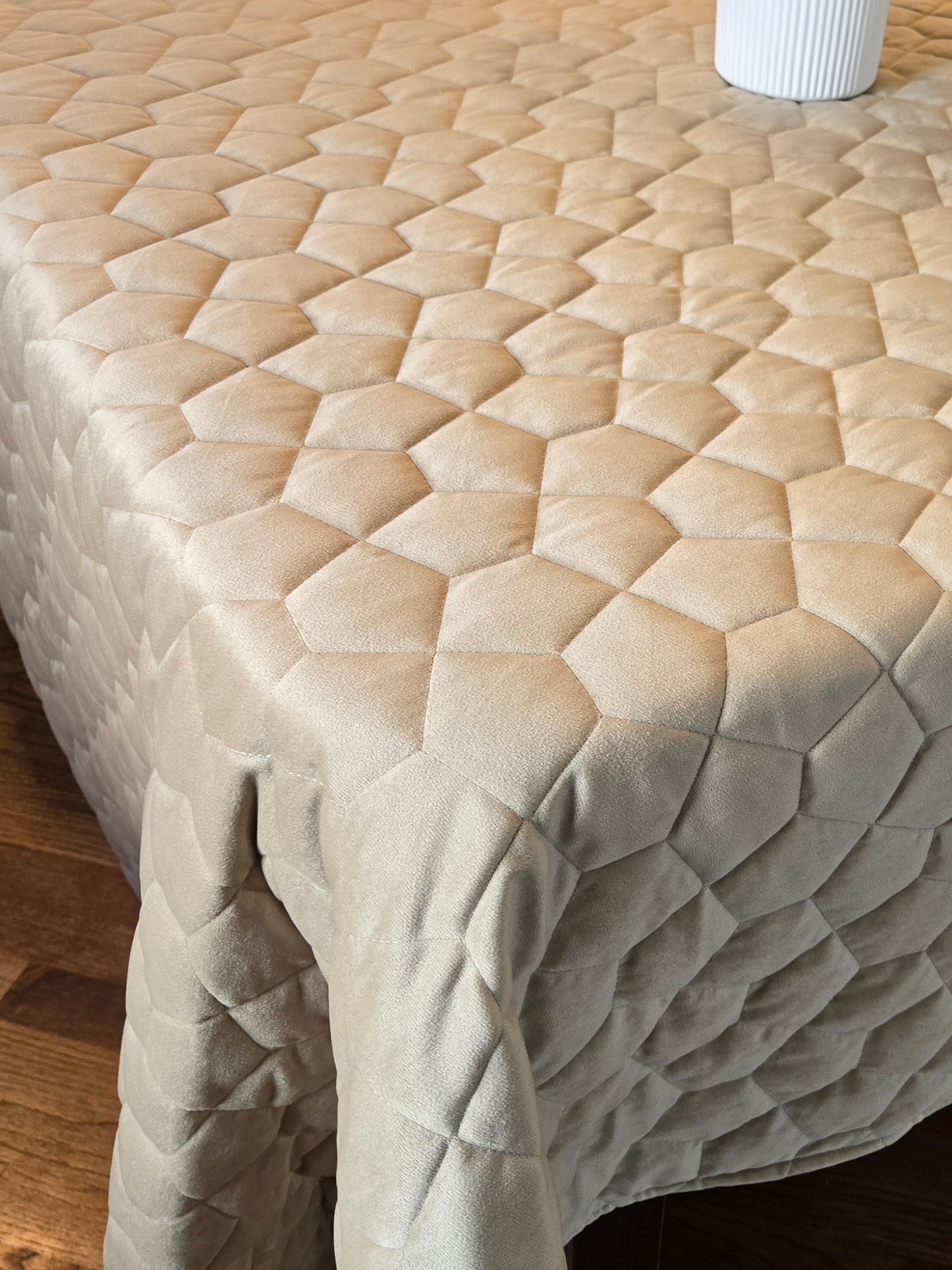 6010 Mosaic Quilt Taupe