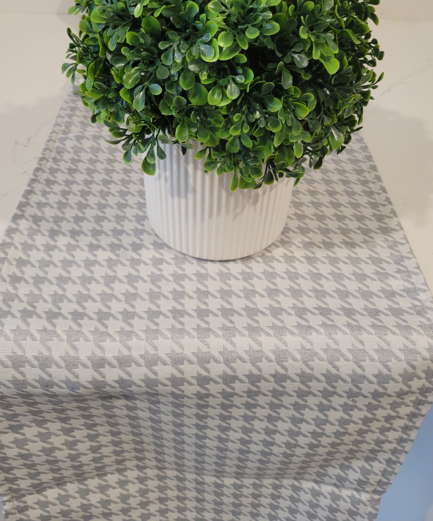 Houndstooth Gray Table Runner