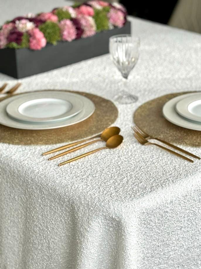 3178 Milan Boucle White