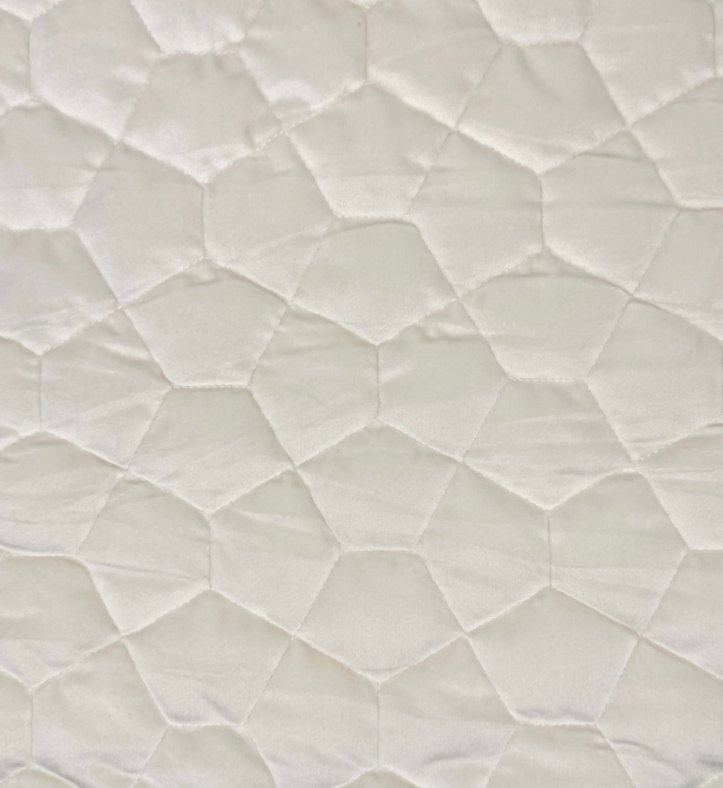 6010 Mosaic Quilt Cream