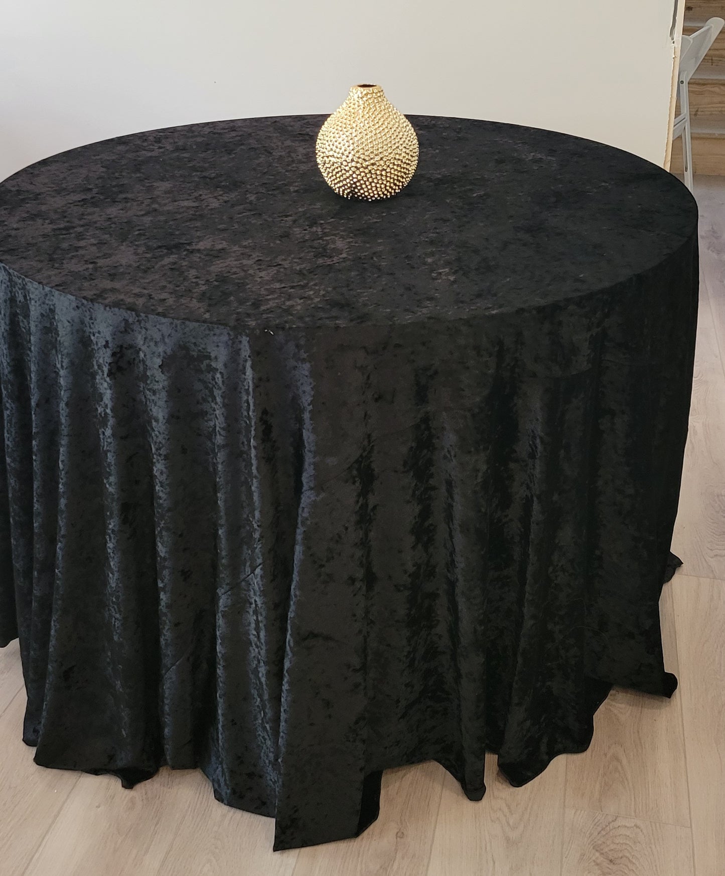 6198 Round Crushed Velvet