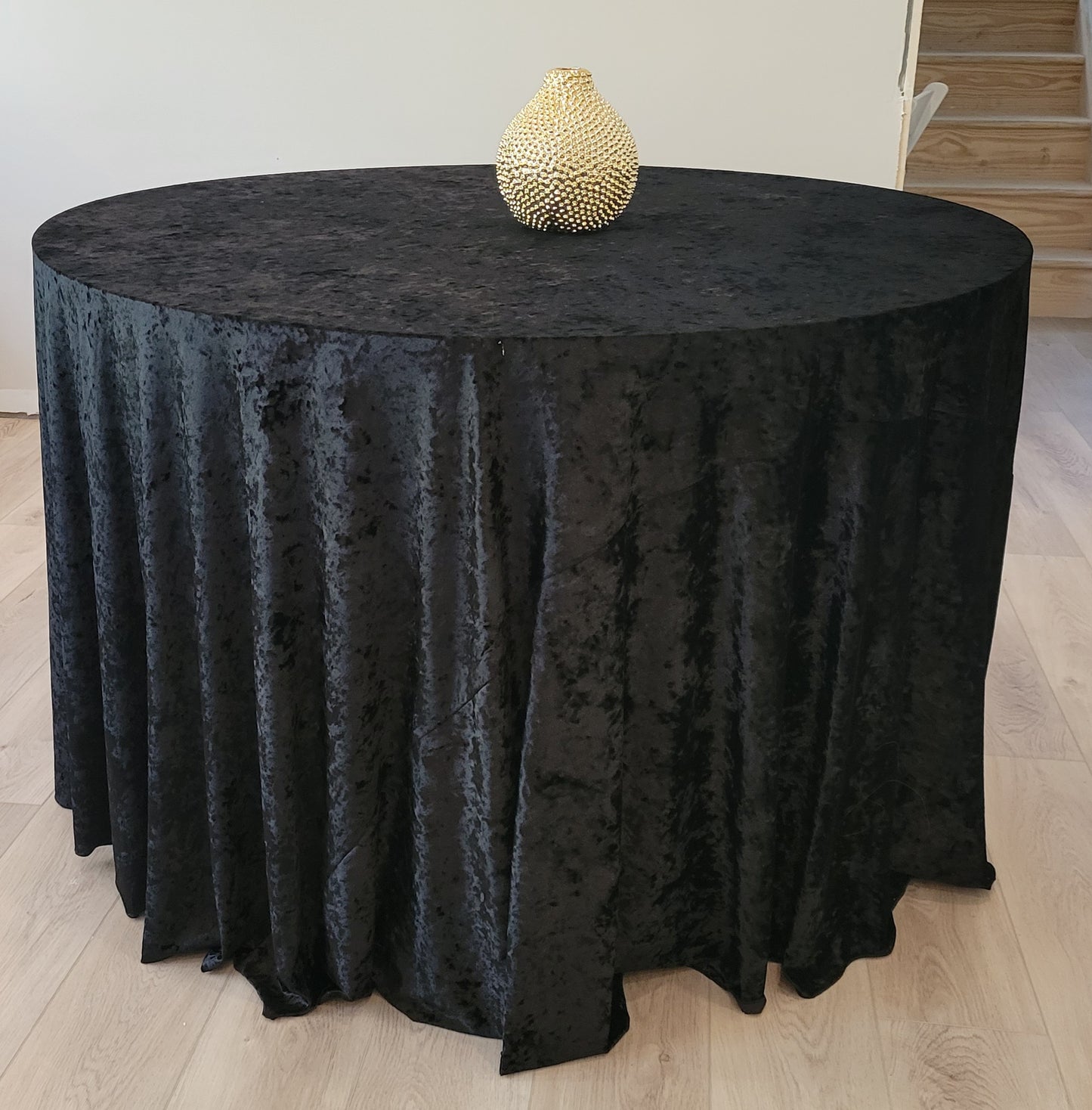 6198 Round Crushed Velvet