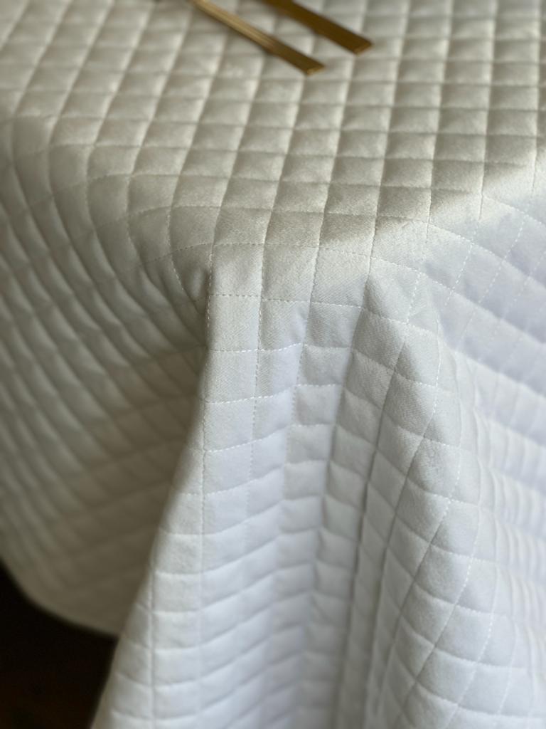 6030 Velvet Quilted White